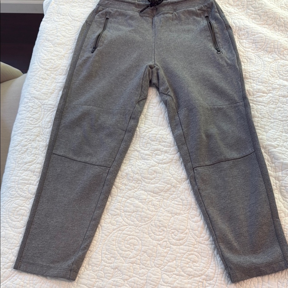 GAP Gray Sweatpants Tapered Design Elastic Waistband